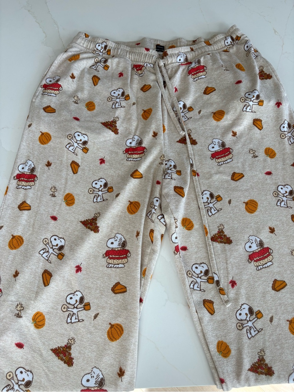 American Eagle Outfitters Cream Plush Snoopy Pajama Set - Large - Picture 6 of 9